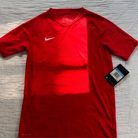 NIKE VaporKnit II Red Short Sleeve - Picture 2 of 3